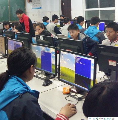 我?！靶畔W奧賽培訓班”正式開課，編程教學助力學生成長